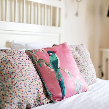Spacious 1 Bed Oxford Street Apartment - Sleeps 4 Лондон Екстериор снимка