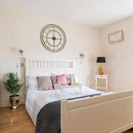 Spacious 1 Bed Oxford Street Apartment - Sleeps 4 Лондон Екстериор снимка